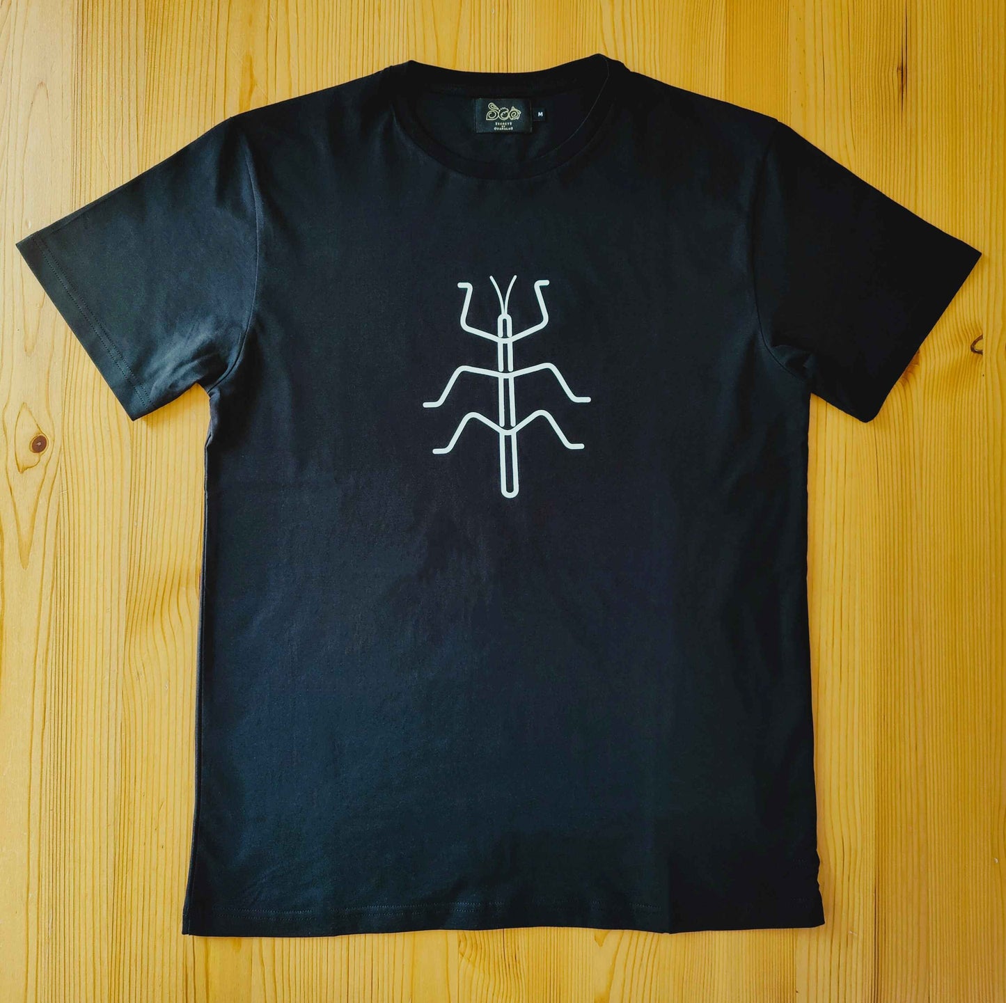 T-Shirt en coton biologique | Motif "Cheval de Bois" | Noir | Unisexe | Secrets de Ouanalao